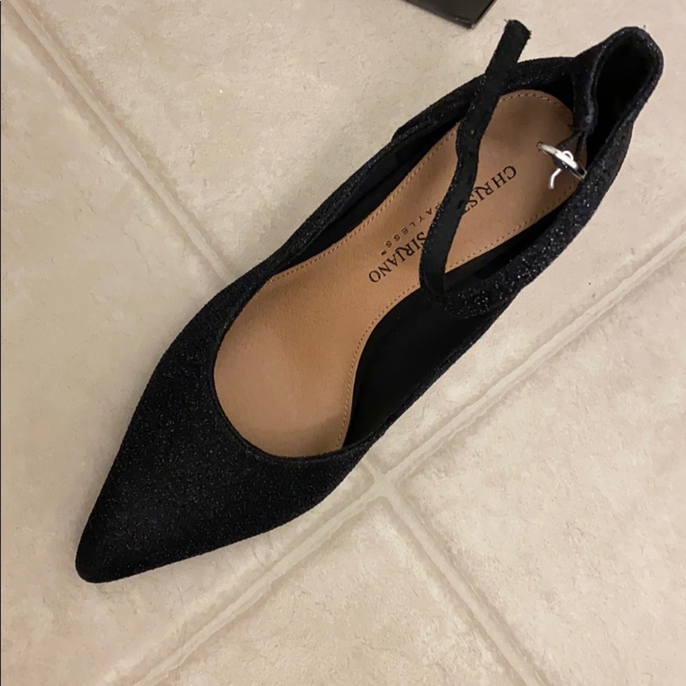 Shoes - Picture 3 of 4